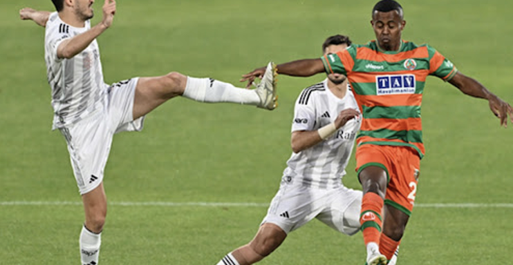 Corendon Alanyaspor Beşiktaş’ı Durdurdu: Muleka’nın Golüne Hassan Yanıt Verdi!