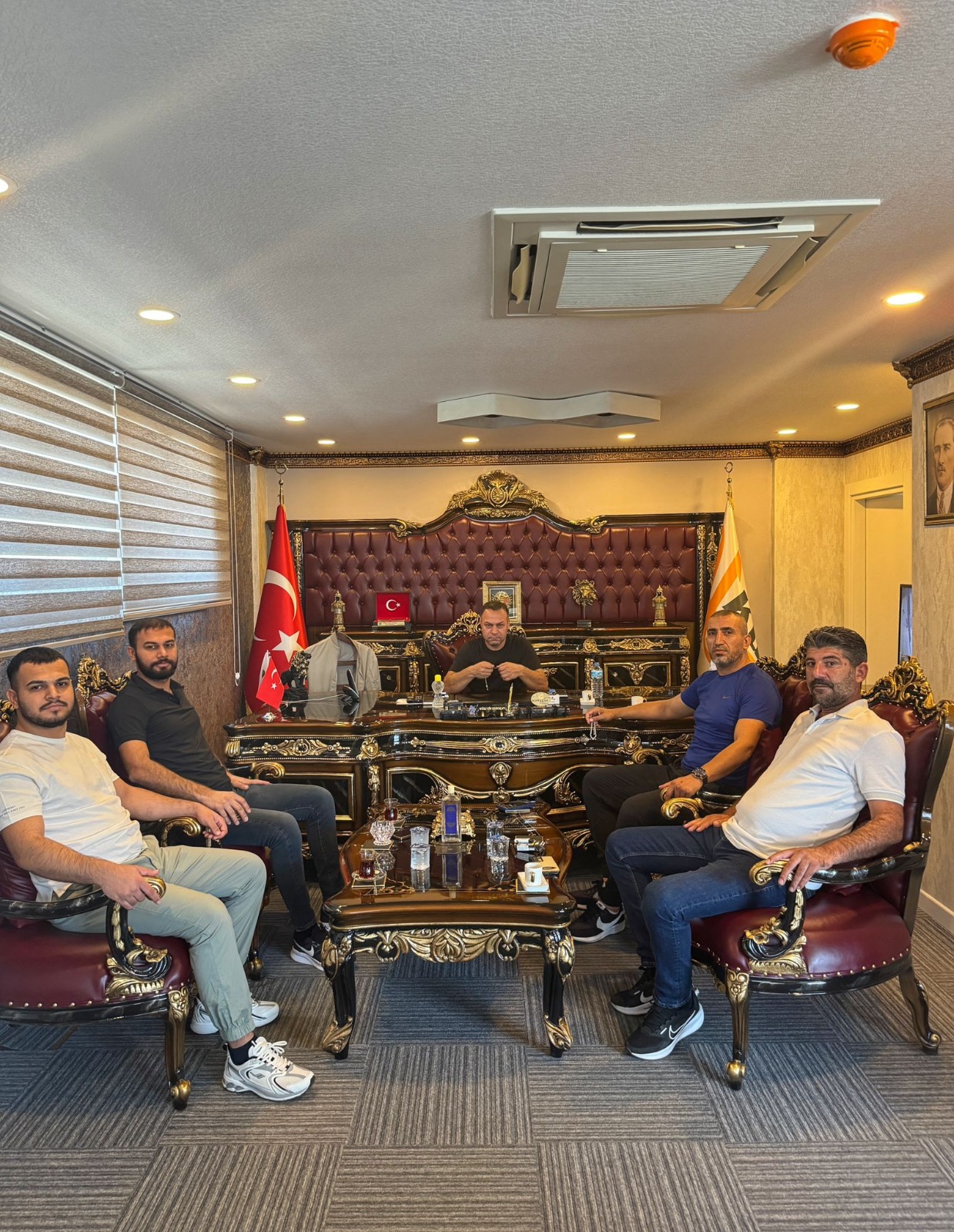 Hüseyin Kuruçay ; Kanaat Önderi