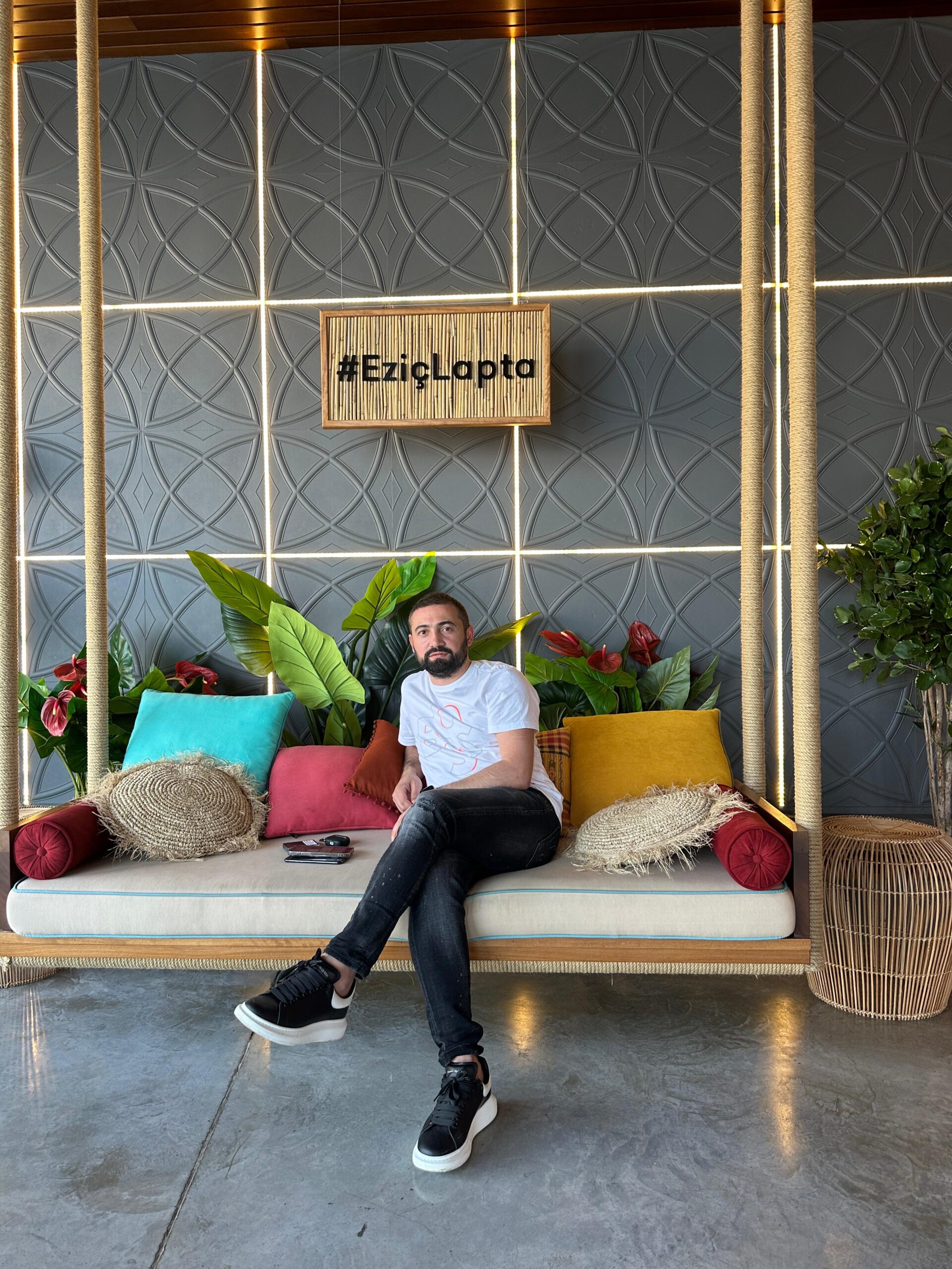 Abdullah YEŞİLMEN:* Dijital Dünyada Bir Girişimci