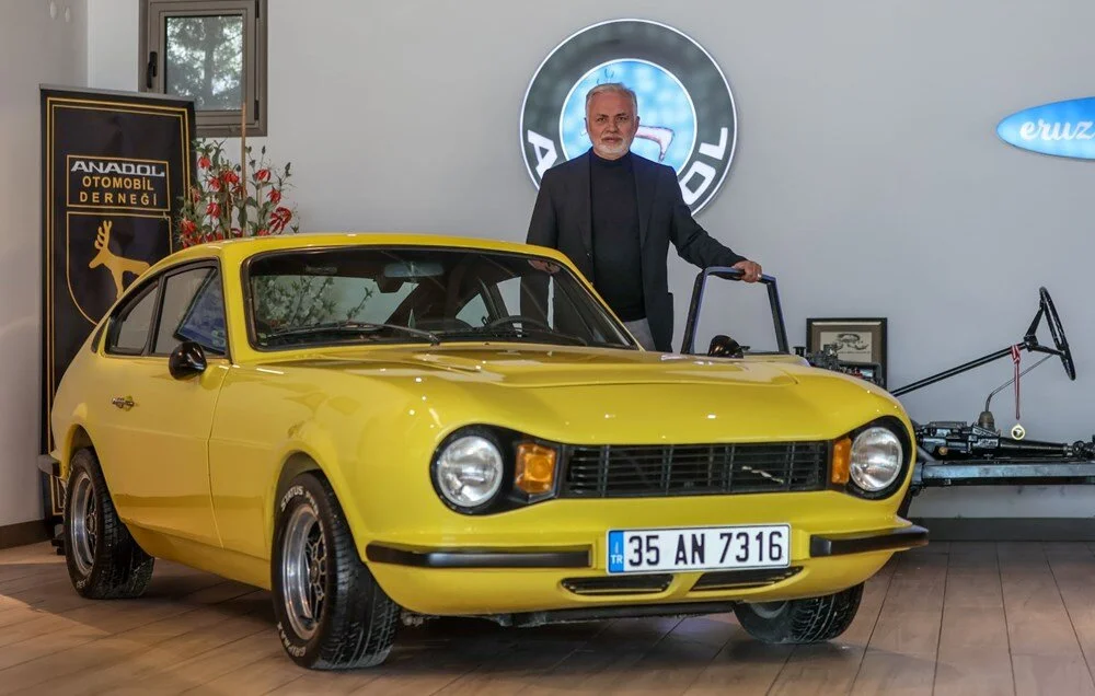 Kaan Eruz, Anadol Sevdasıyla İzmir’de Müze Gibi Bir Garaj Oluşturdu