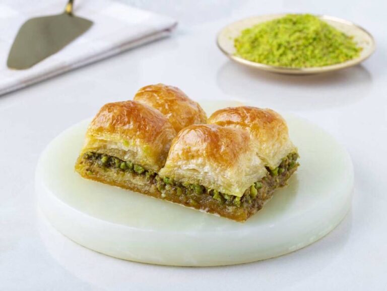 İstanbul’dan En Lezzetli Fıstıklı Baklava Online Siparişi